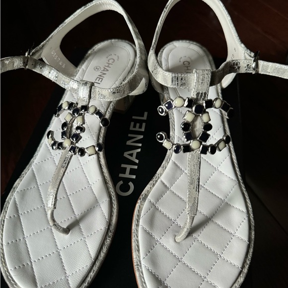 Chanel sandals - Picture 5 of 6